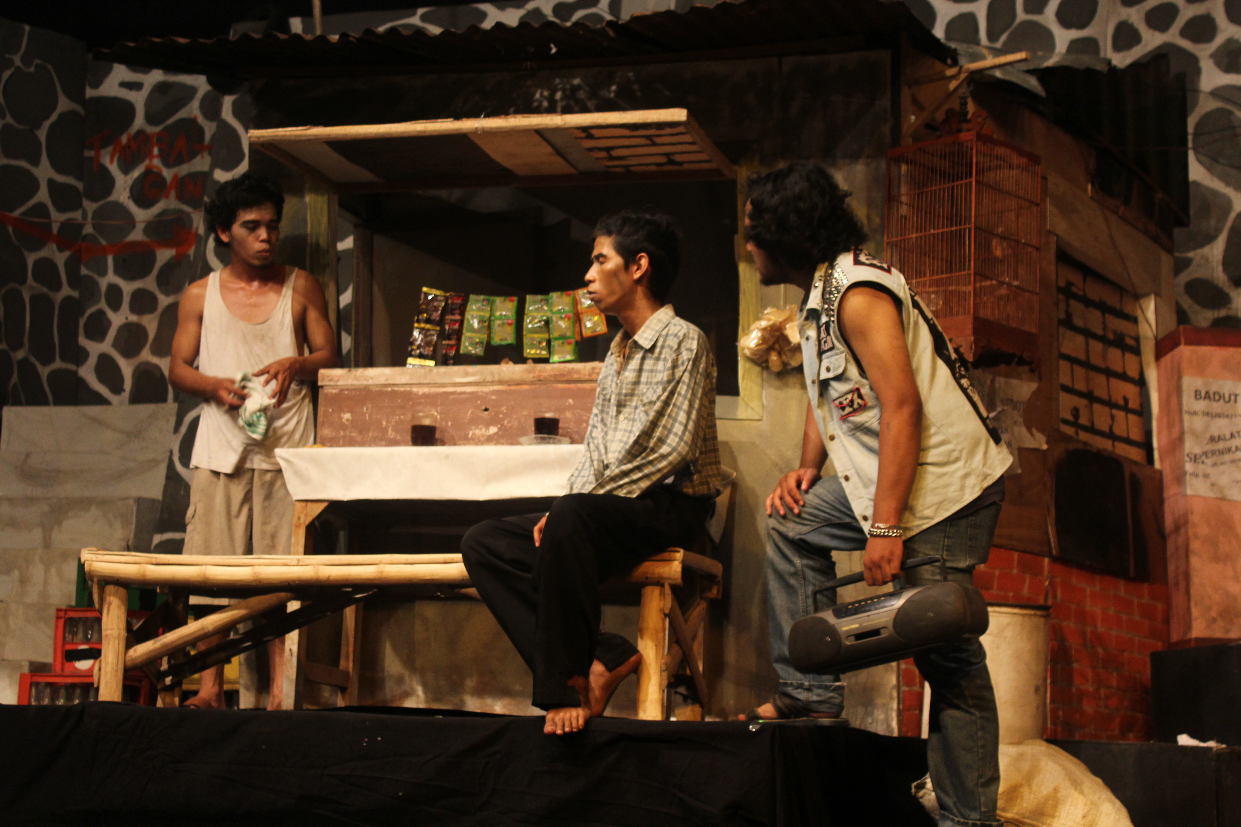 Adegan 6 Teater Ringin Conthong